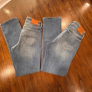 Two pair of Lucky Brand sweet straight jeans both  4/27 (ankle)